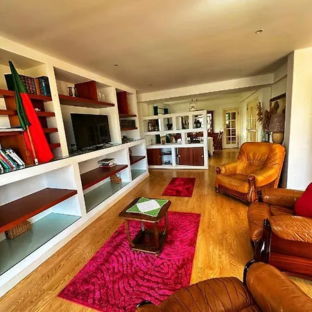 Oceans House - Pool, Sauna, 26 Sleeps, 7m To *