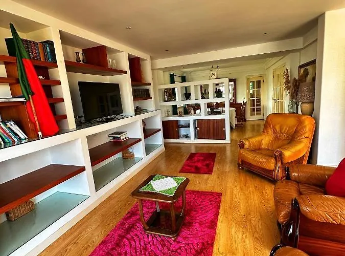 Oceans House - Pool, Sauna, 26 Sleeps, 7m To *